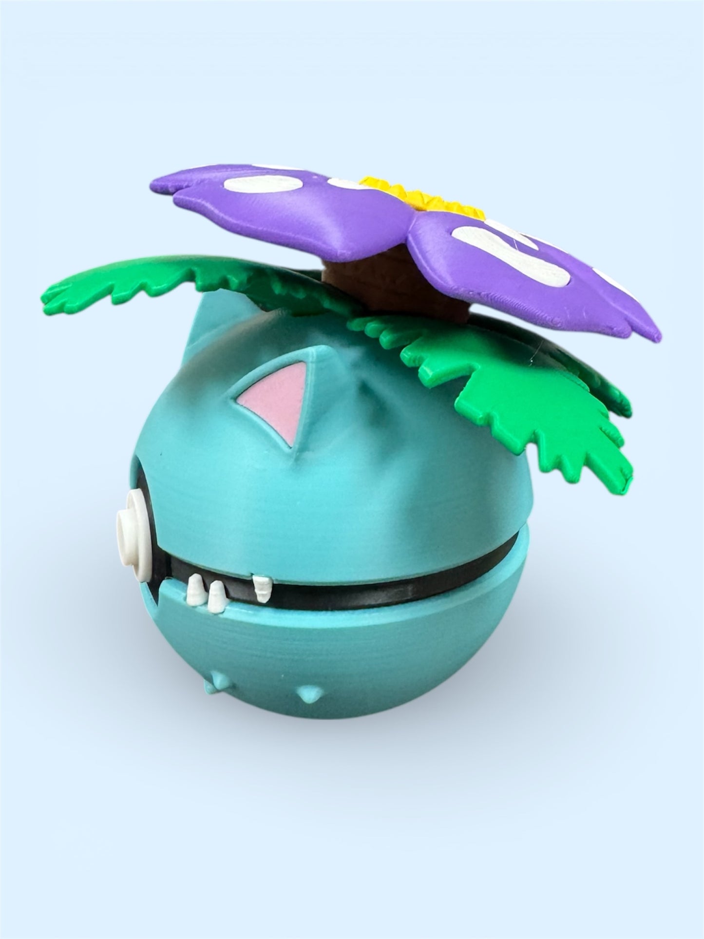 🌿 Venusaur–Themed 3D-Printed Display Pokéball (#003)