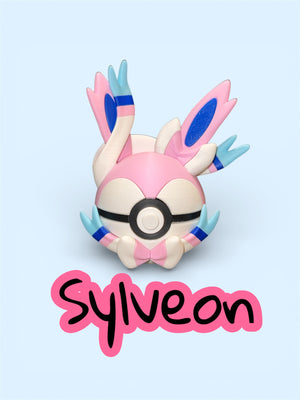 Sylveon-Themed 3D-Printed Display Pokéball (#700)